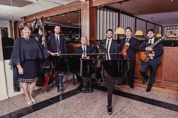 Quinteto Triunfal y Silvia Sab con todo el ímpetu tanguero