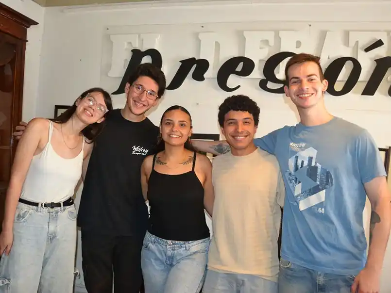Maite Sturzenegger, Albertino Ibarra, Daniela Bogue, Juan Del Lantonia y Agustín Garay.