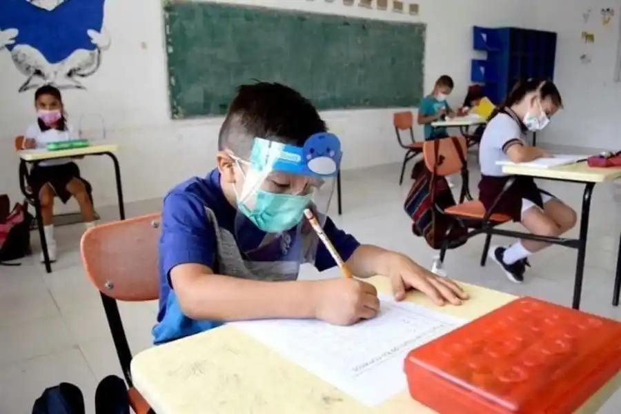 Los países de la región perdieron entre uno y casi dos años lectivos por cierre de escuelas en pandemia