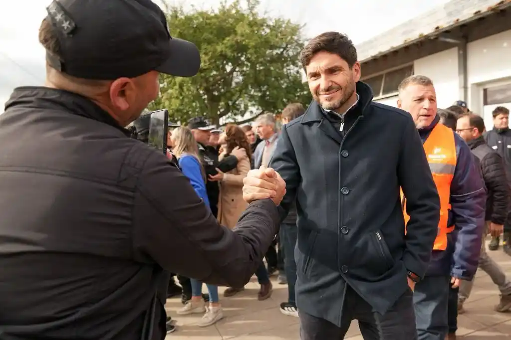 El gobernador recorrió las zonas más afectadas por el temporal en Vera