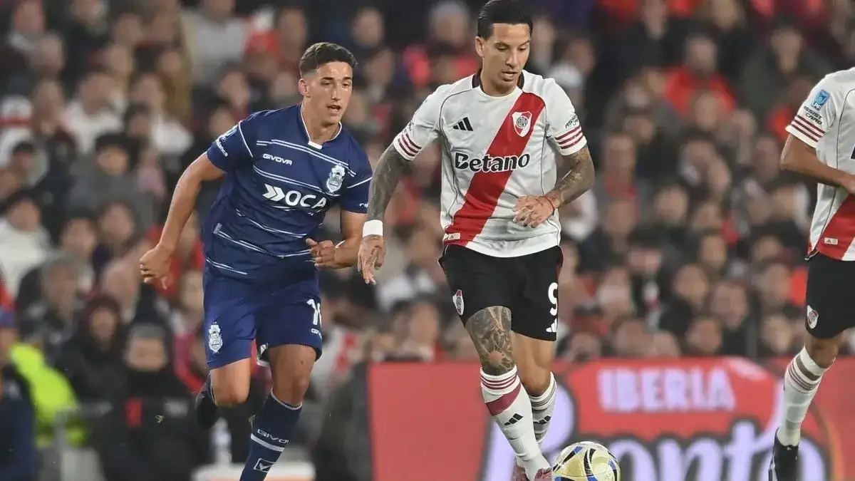 River venció 2-0 a Gimnasia y avanzó con autoridad a semifinales