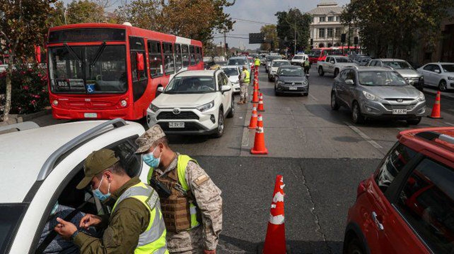 Chile vuelve a fase 1 y confina al 70% de su población por el aumento de los contagios de coronavirus