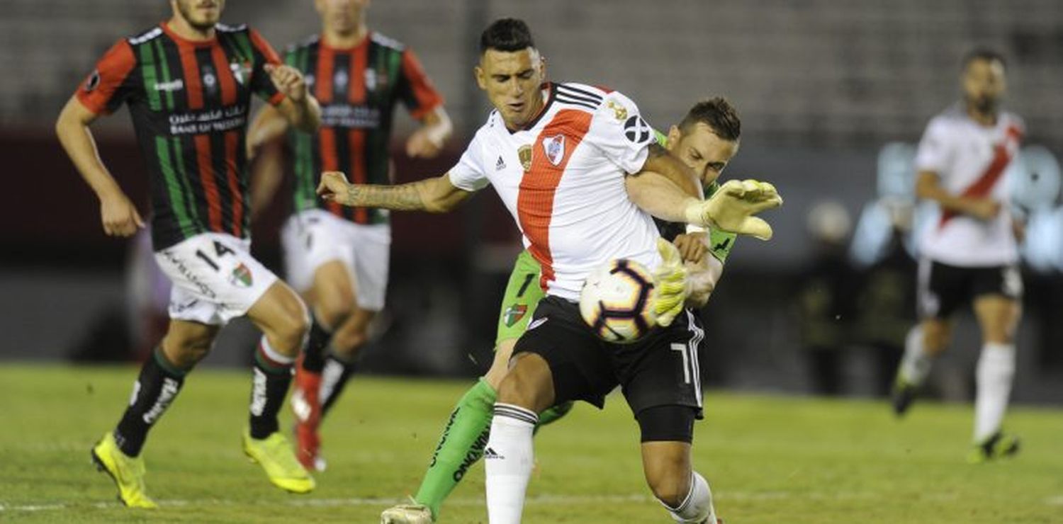 River no pudo romper el cero ante Palestino de Chile