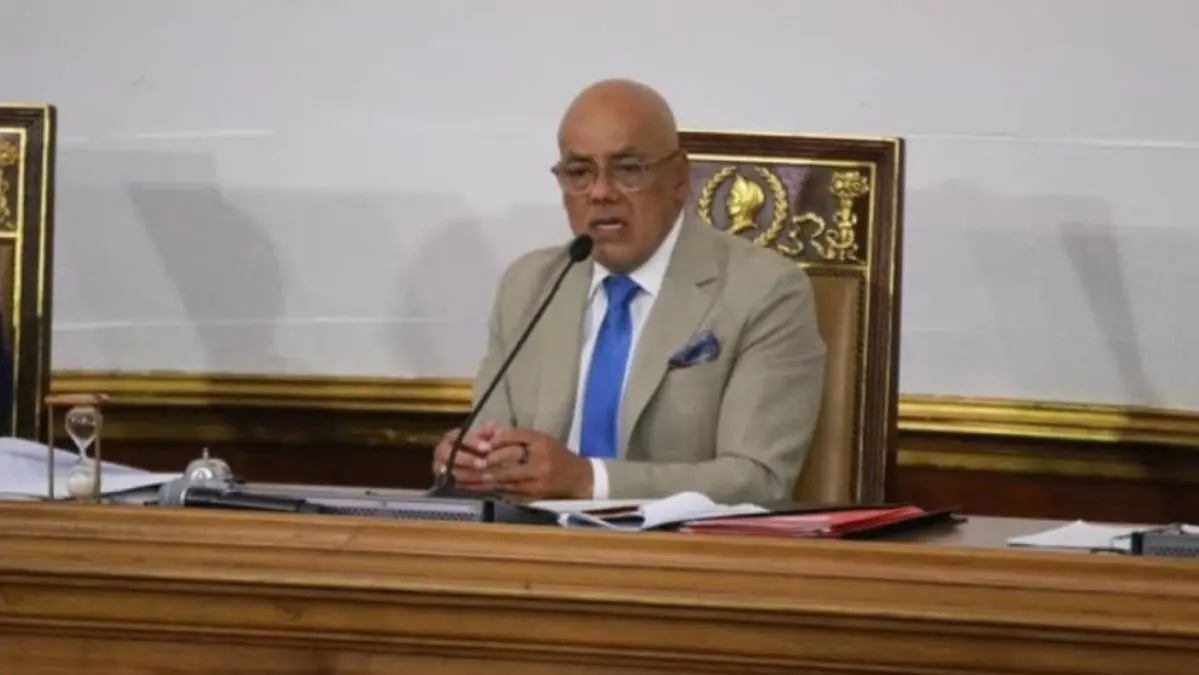 ¡CHAVISMO AMENAZA CON VOLVERSE A PARAR DE LA MESA! «Si no devuelven la plata no hay ninguna razón para continuar el diálogo»