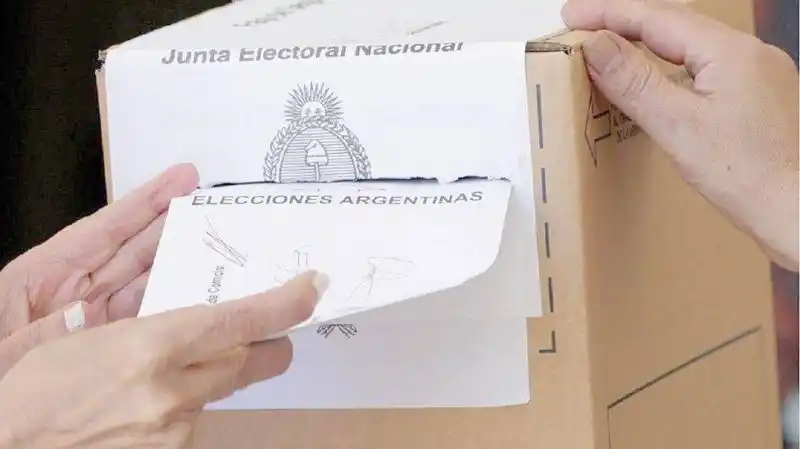 Junio, con elecciones en siete provincias