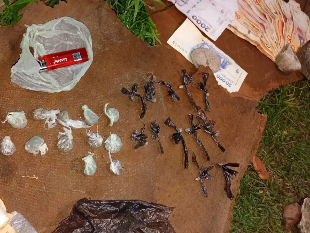 La Policía frustró una maniobra de huida y secuestró cocaína, marihuana y $85.000