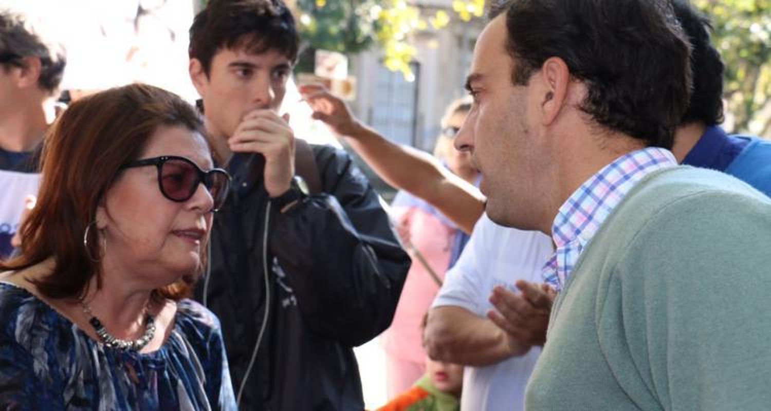 Salazar, reunido con los directivos de la clínica San Martín