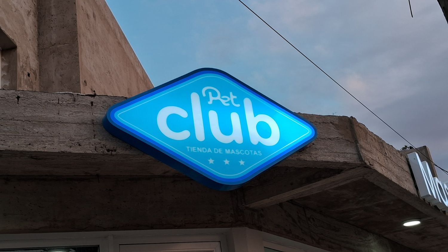 Pet Club llega a Tandil con la apuesta por los productos premium para cuidar la salud de las mascotas