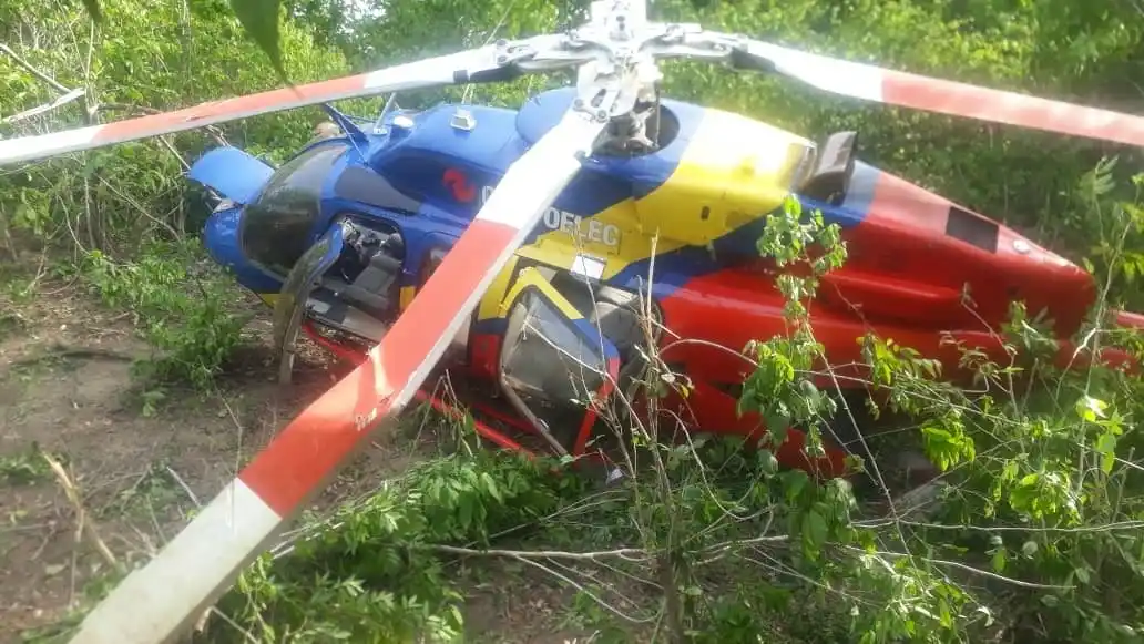 Cae helicóptero de Corpoelec cuando revisaba sistema de cableado en Altagracia de Orituco