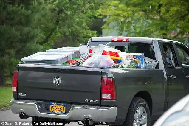Finalmente, se fue de su casa el hombre demandado por sus padres