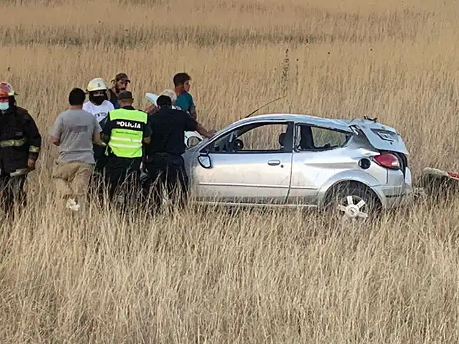 Dos mujeres internadas, tras un accidente
