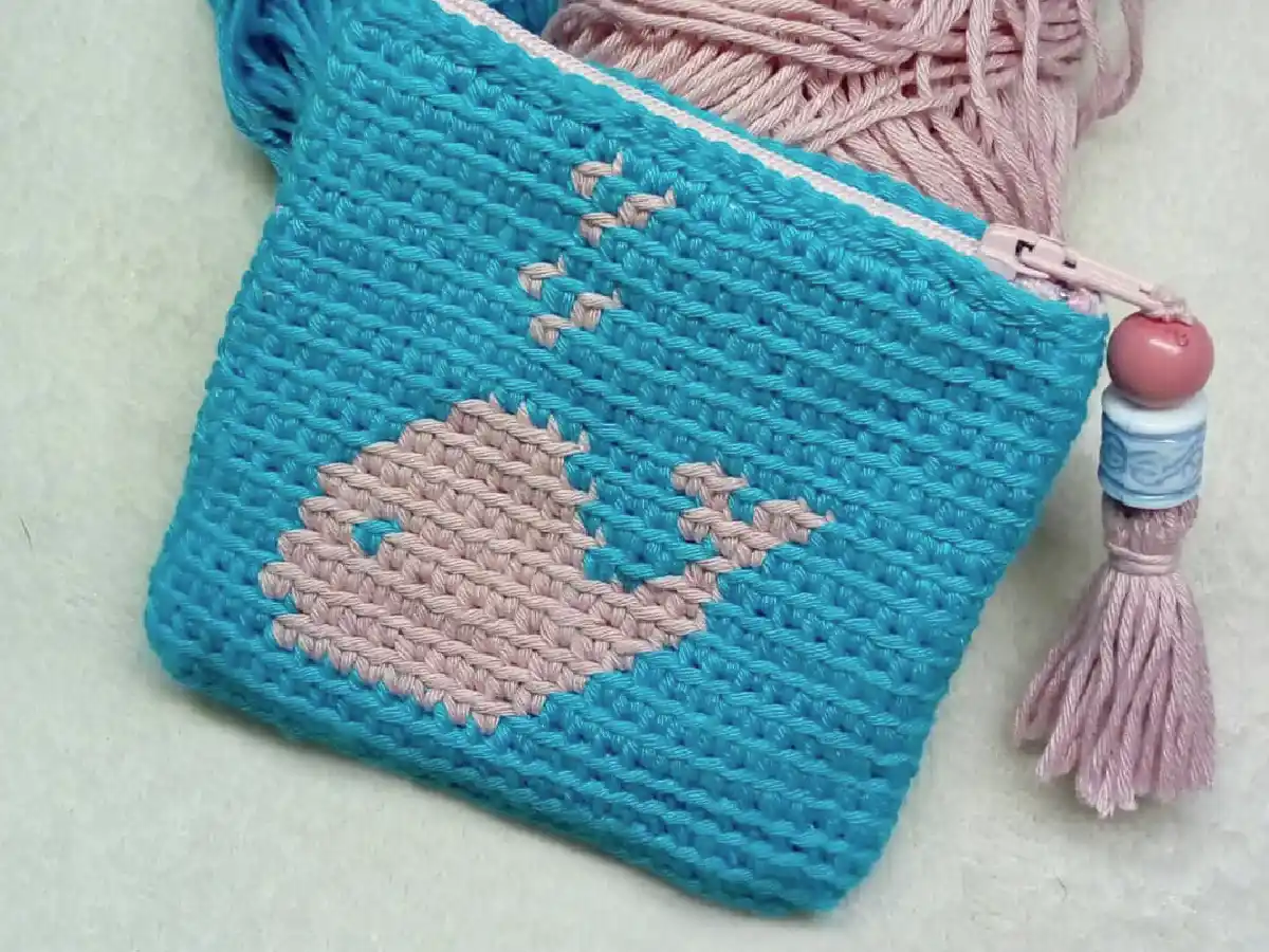  Tejé letras y dibujos con la técnica del jacquard    