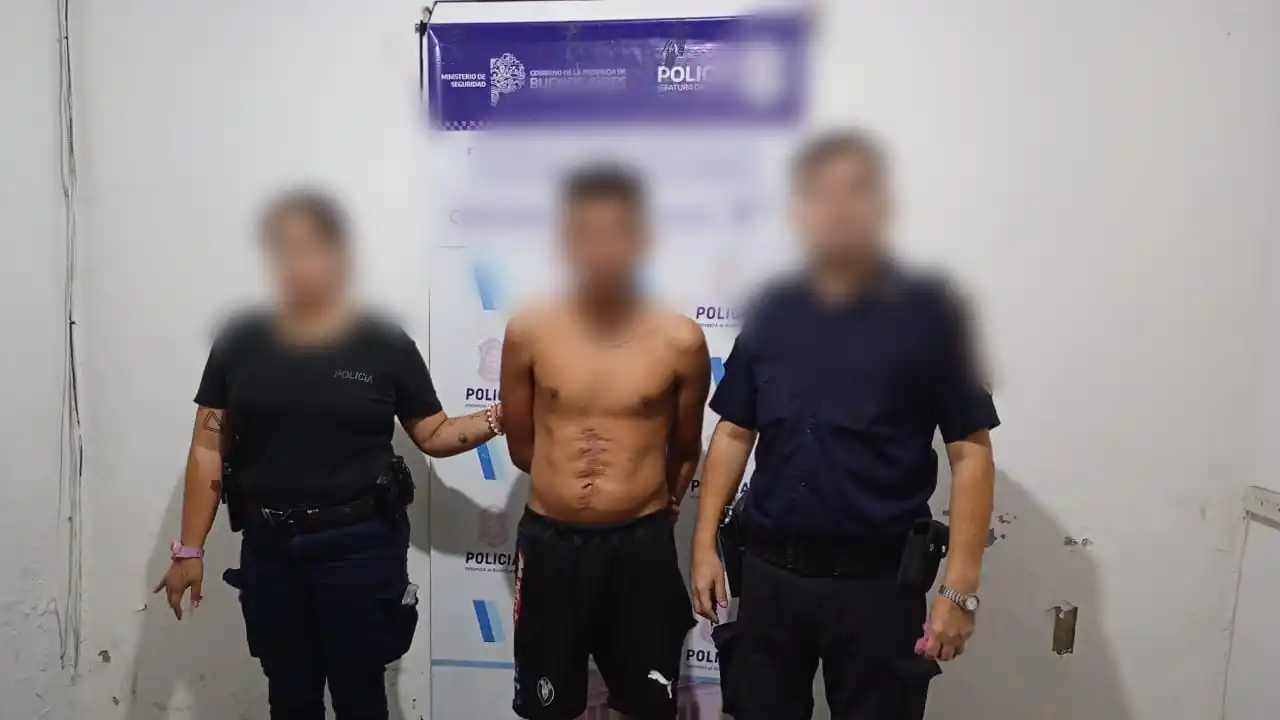 Rompió un auto, robó un crique y lesionó al dueño al escapar