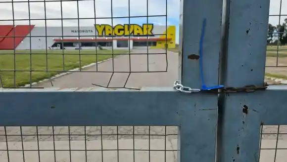 Sorpresivo cierre del mayorista Yaguar en Bahía Blanca: incertidumbre para más de 60 trabajadores