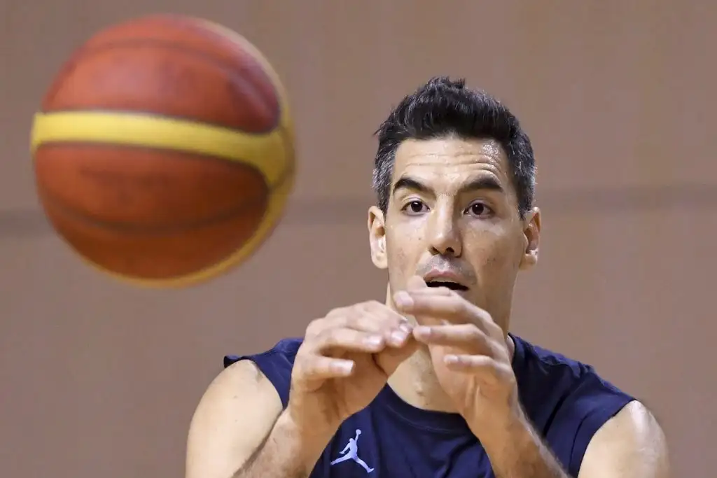 Luis Scola no continuará jugando en Olimpia Milano