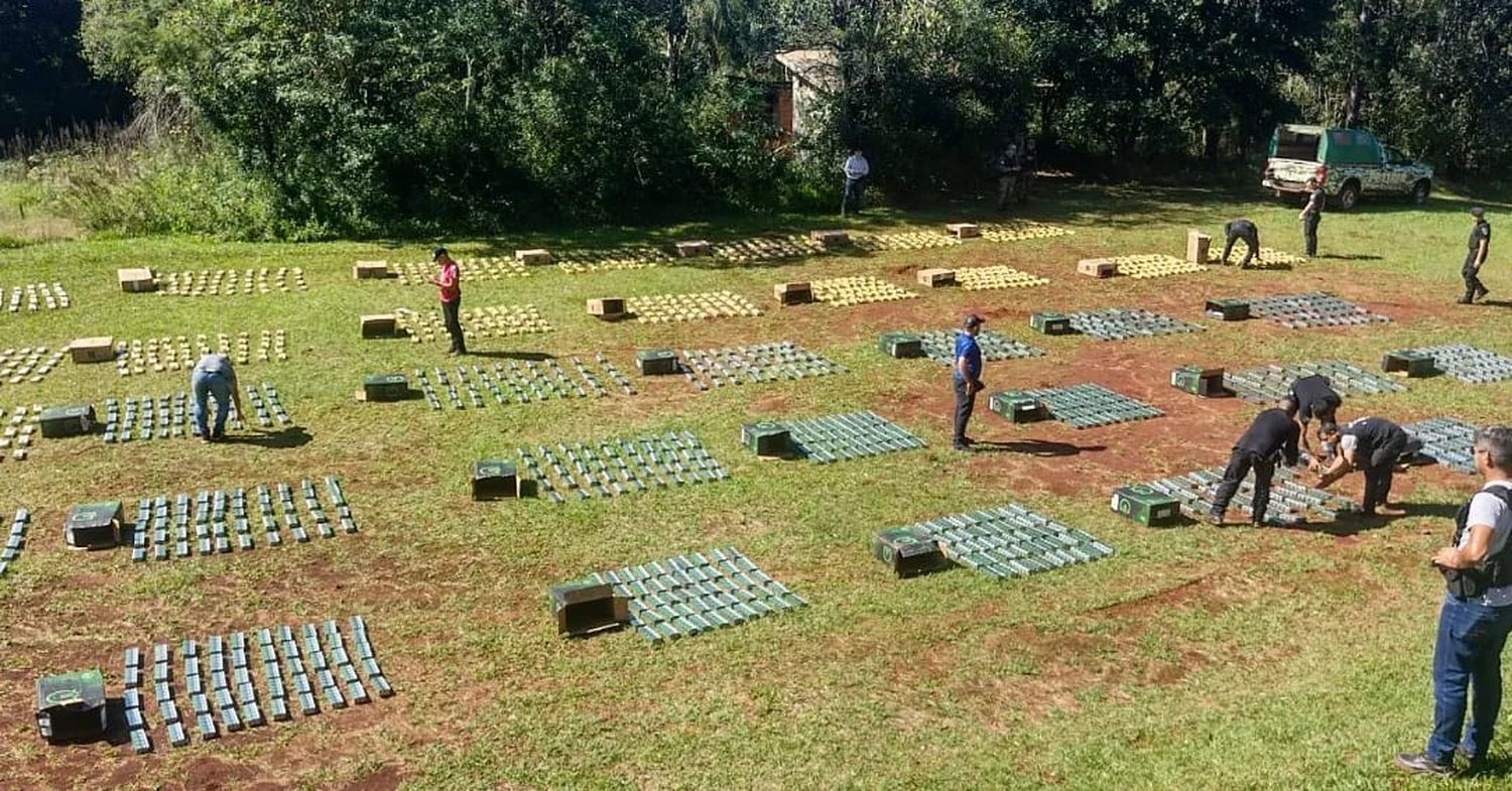 Casi 19 mil atados de cigarrillos secuestrados junto a una camioneta robada en Buenos Aires