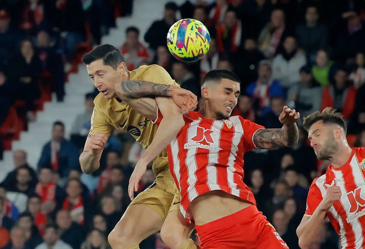 Almería dio el golpe ante Barcelona
