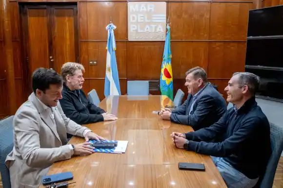 El Municipio y el Banco Ciudad lanzaron un programa de educación financiera para estudiantes de 13 a 18 años