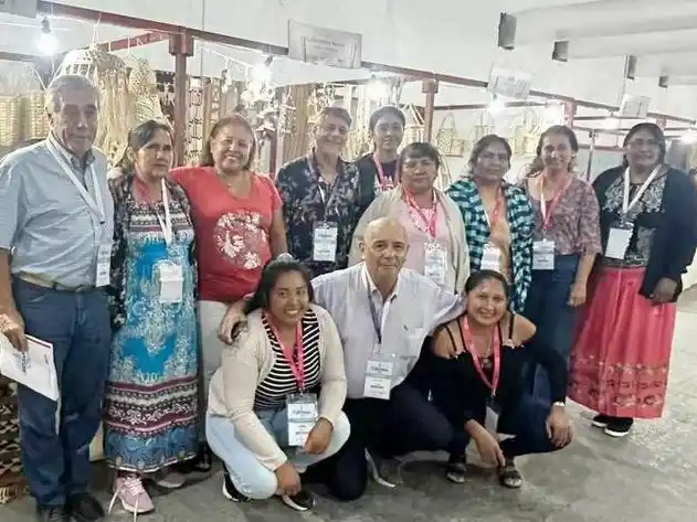 Con mención especial, emprendedoras originarias
se destacaron en la Feria Nacional de la Artesanía