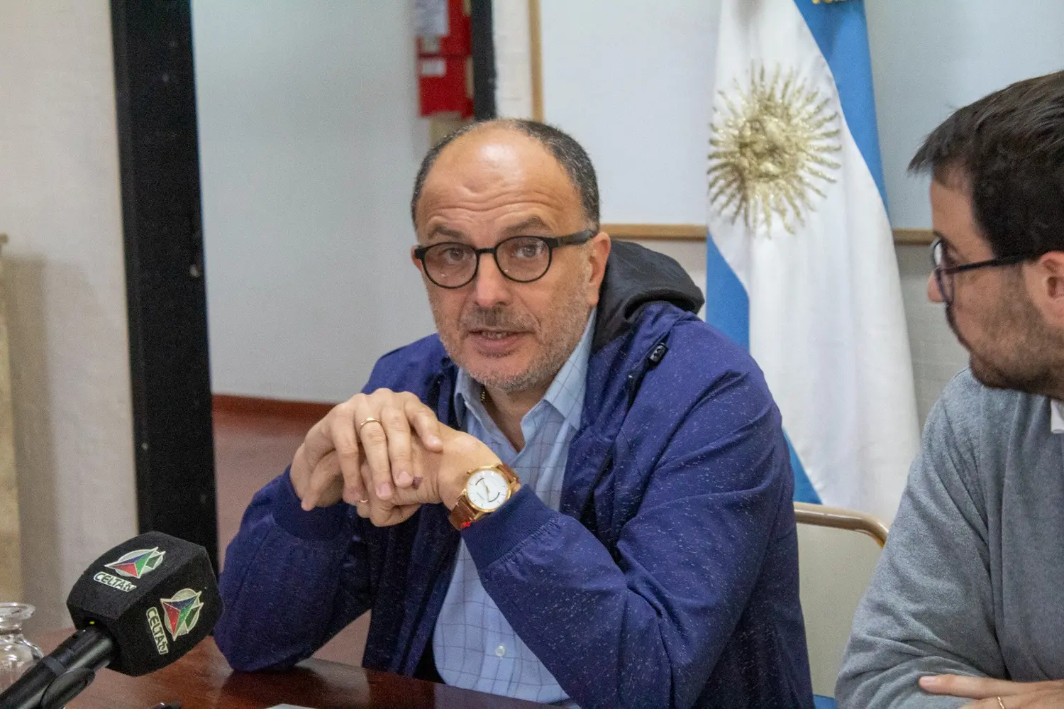 “Vamos a defendernos con todas las herramientas”, dijo el intendente tras la intimación de Telefónica
