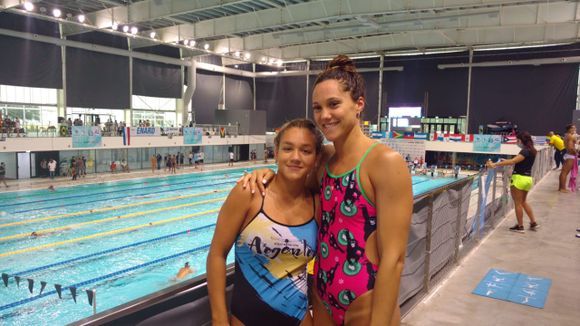 Mirá el debut de Candela Raviola en el Sudamericano, que clasificó a la final en los 50 metros espalda