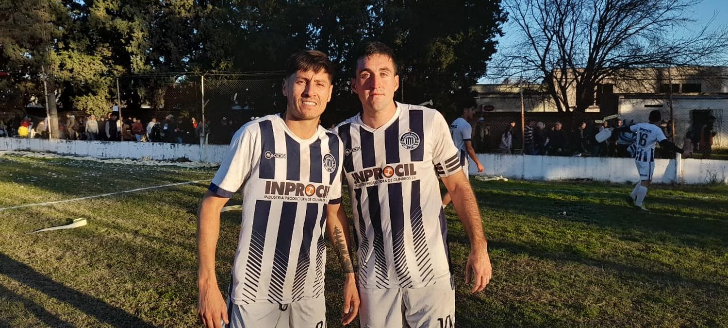 Juan David Correa y Sebastián Demetrio González, jugadores importantes de Sportiva puntero que visitará a Libertad buscando ya la clasificación directa.