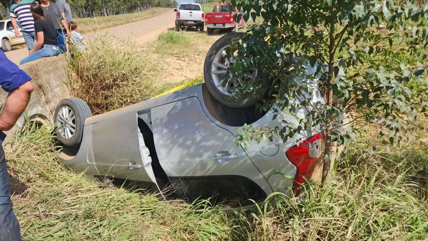 Vuelco con lesionado en accidente de tránsito