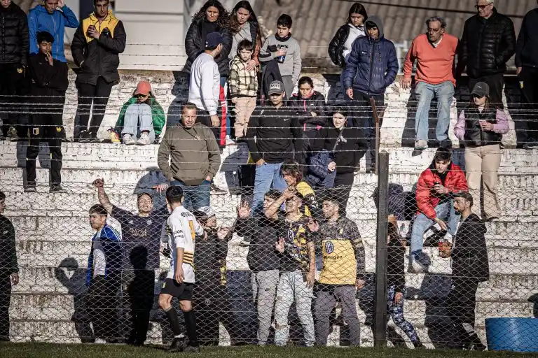 Olimpo hizo su descargo frente a la violencia en el futbol local