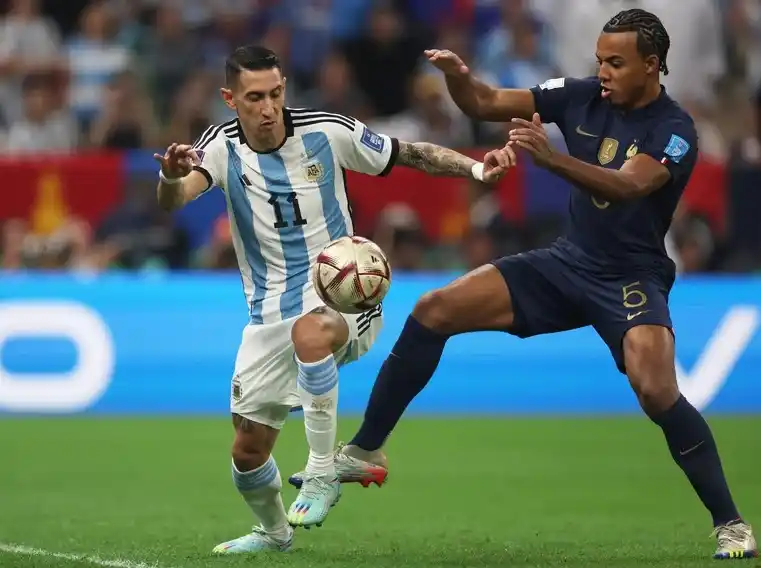 Final del primer tiempo: Con goles de Messi y Di María Argentina le saca ventaja a Francia