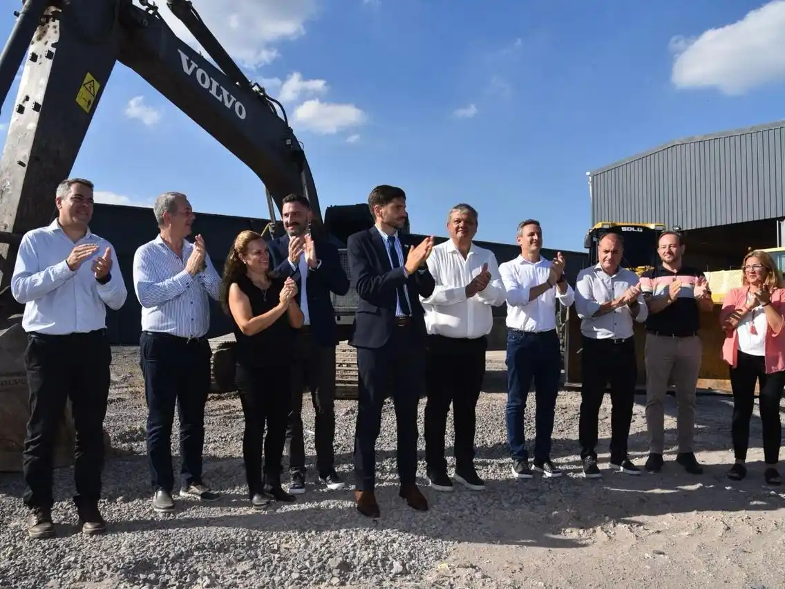 La provincia invertirá $700 millones para la gestión de residuos de 8 localidades en el departamento Rosario