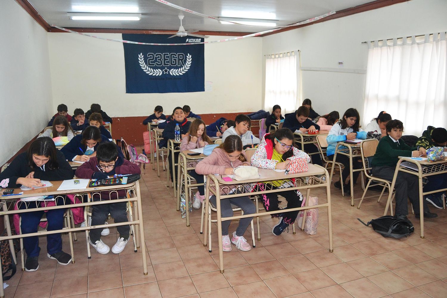 Participaron cincuenta y un estudiantes de quinto y sexto grado de nivel primario y primero del secundario.