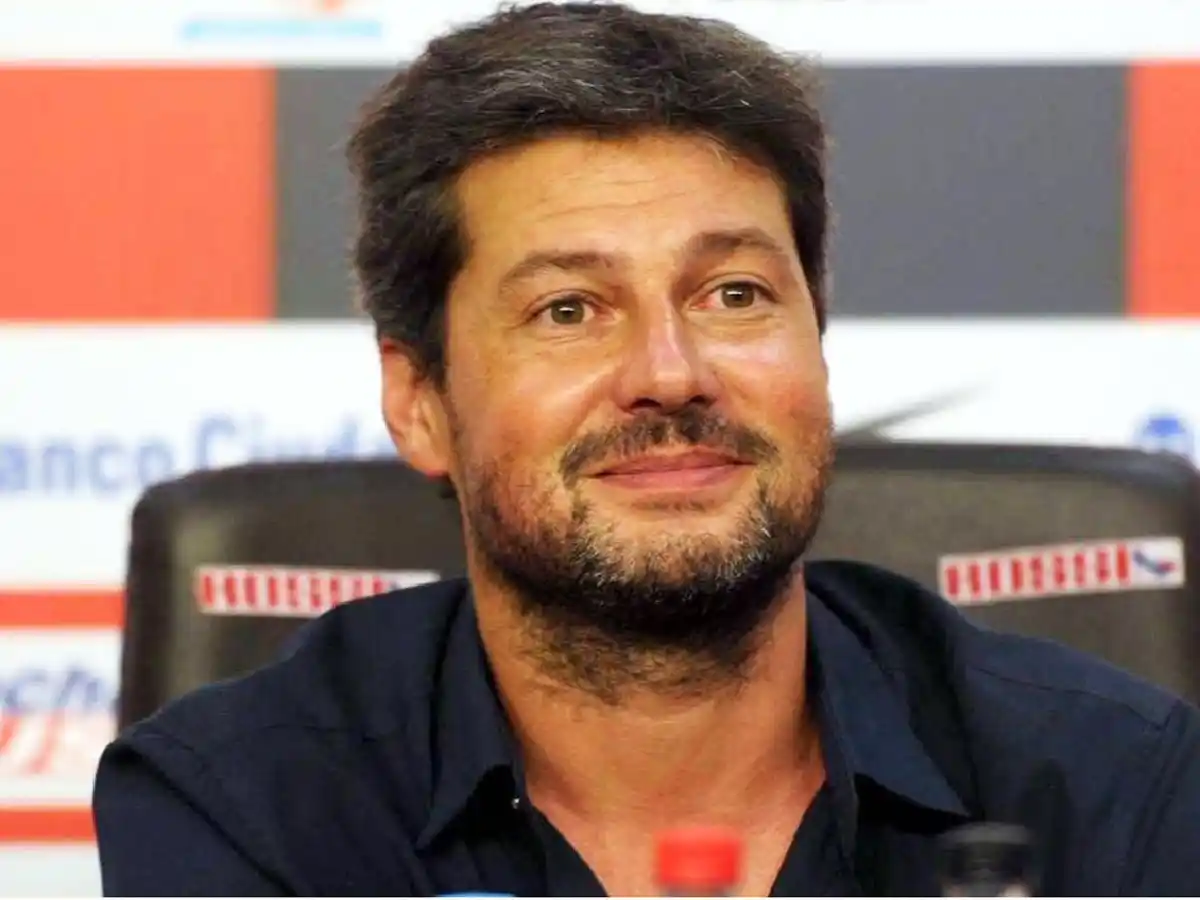 Lammens aseguró que el público en el fútbol "no va a volver hasta fin de año"