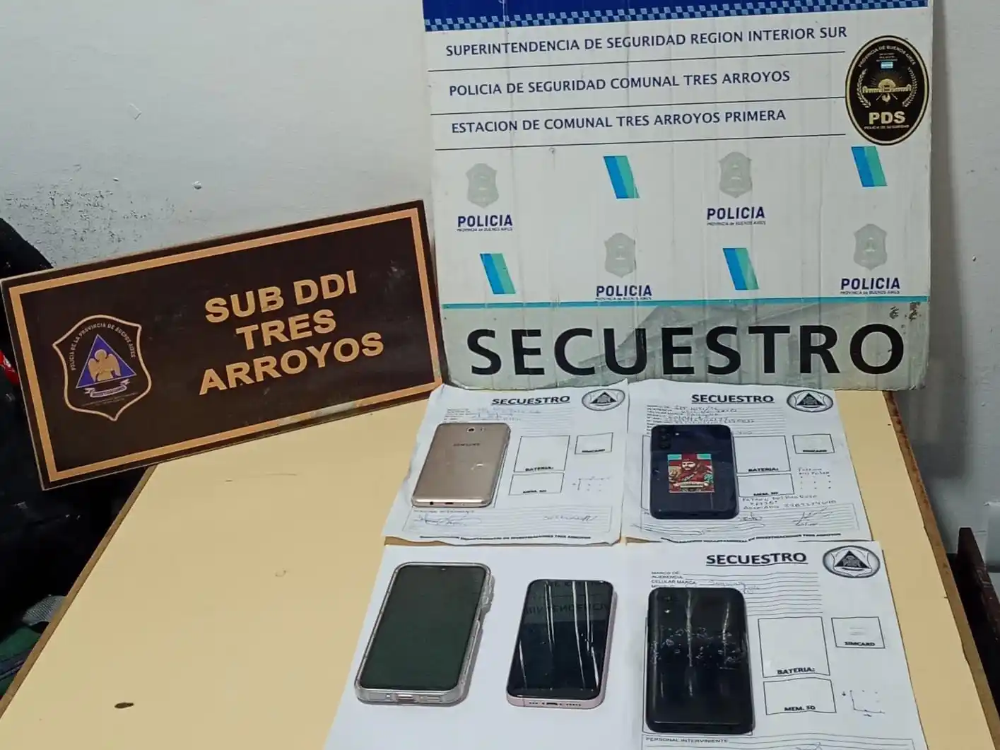 Por orden del Juzgado de Garantías del Menor los celulares serán peritados