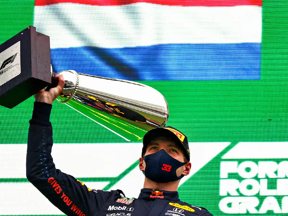 En una jornada atípica, Verstappen festejó en Bélgica