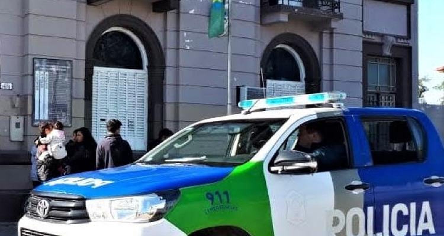 Los Aromos: instaló una pileta en su obra en construcción y se la robaron