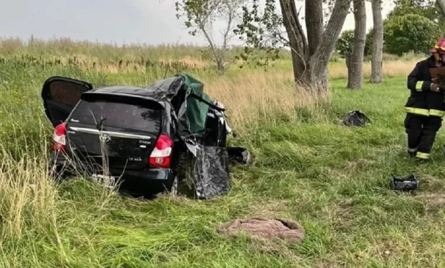 Manejaba a 160 km/h y volcó: murieron su esposa y dos hijos de 3 y 10 años