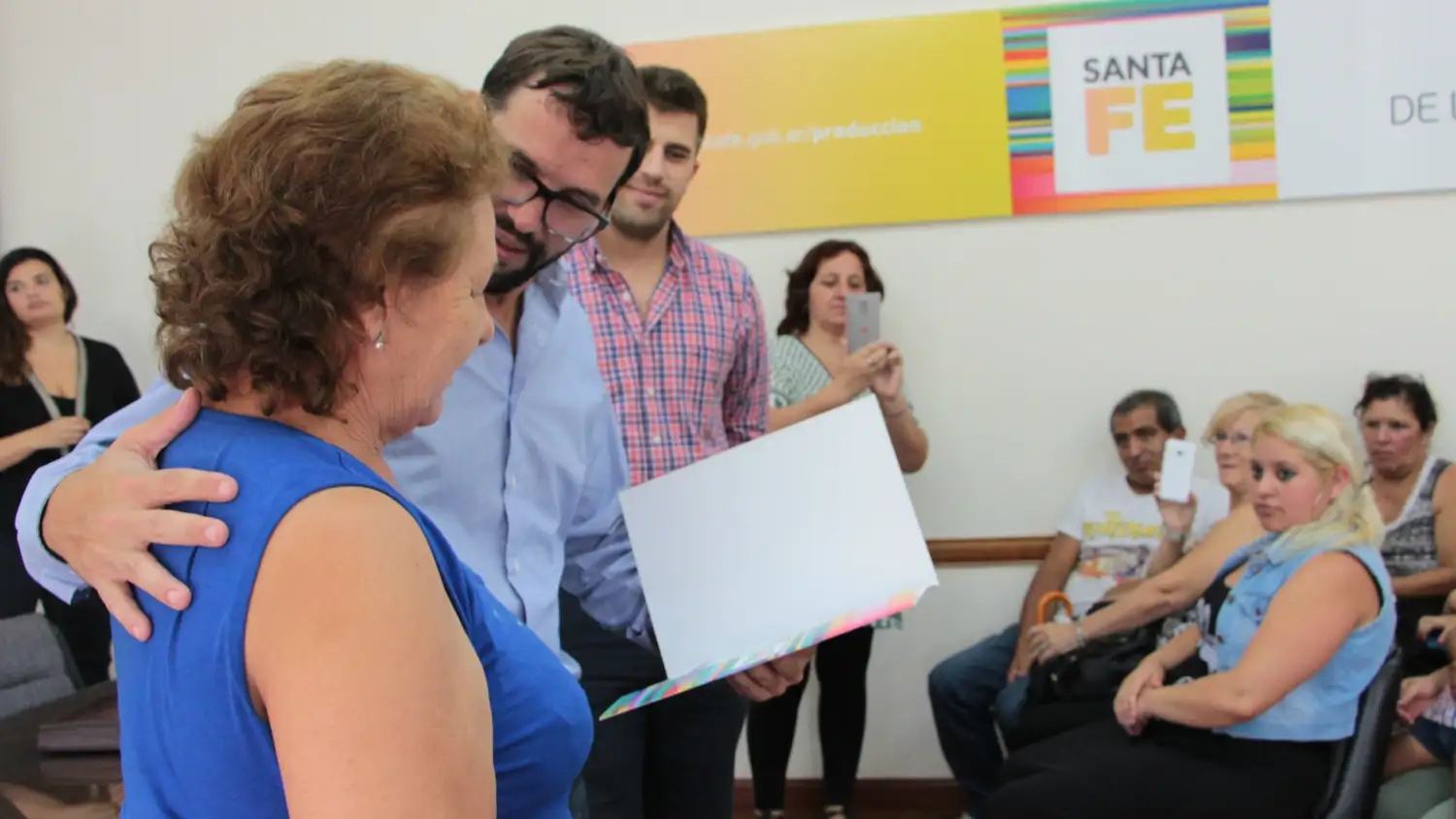 Se entregaron 279 mil pesos a emprendedores de Santa Fe y Rosario