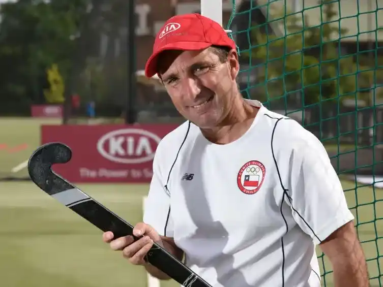 “Cachito” Vigil logró su mayor éxito como entrenador de hockey sobre césped