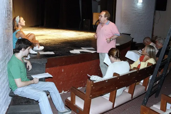 Convocan a un casting para la obra «El debut de la piba»