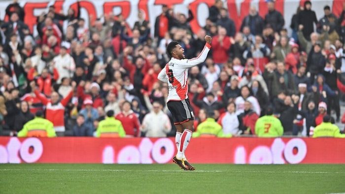 Miguel Borja convirtió un doblete para River