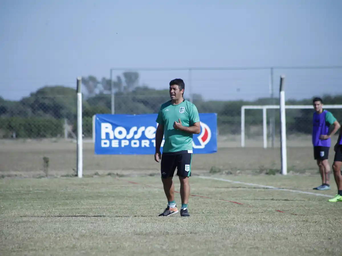 Giaccone le busca  reemplazante a Aróstegui