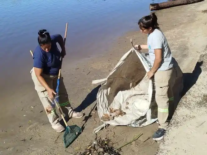 Retiraron más de 2.000 kilos de residuos inorgánicos del río Gualeguaychú y su franja ribereña