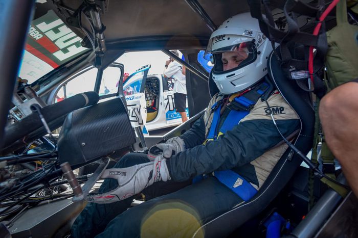 AGUSTIN BONOMO PILOTO CLASE 2 TURISMO NACIONAL - 2