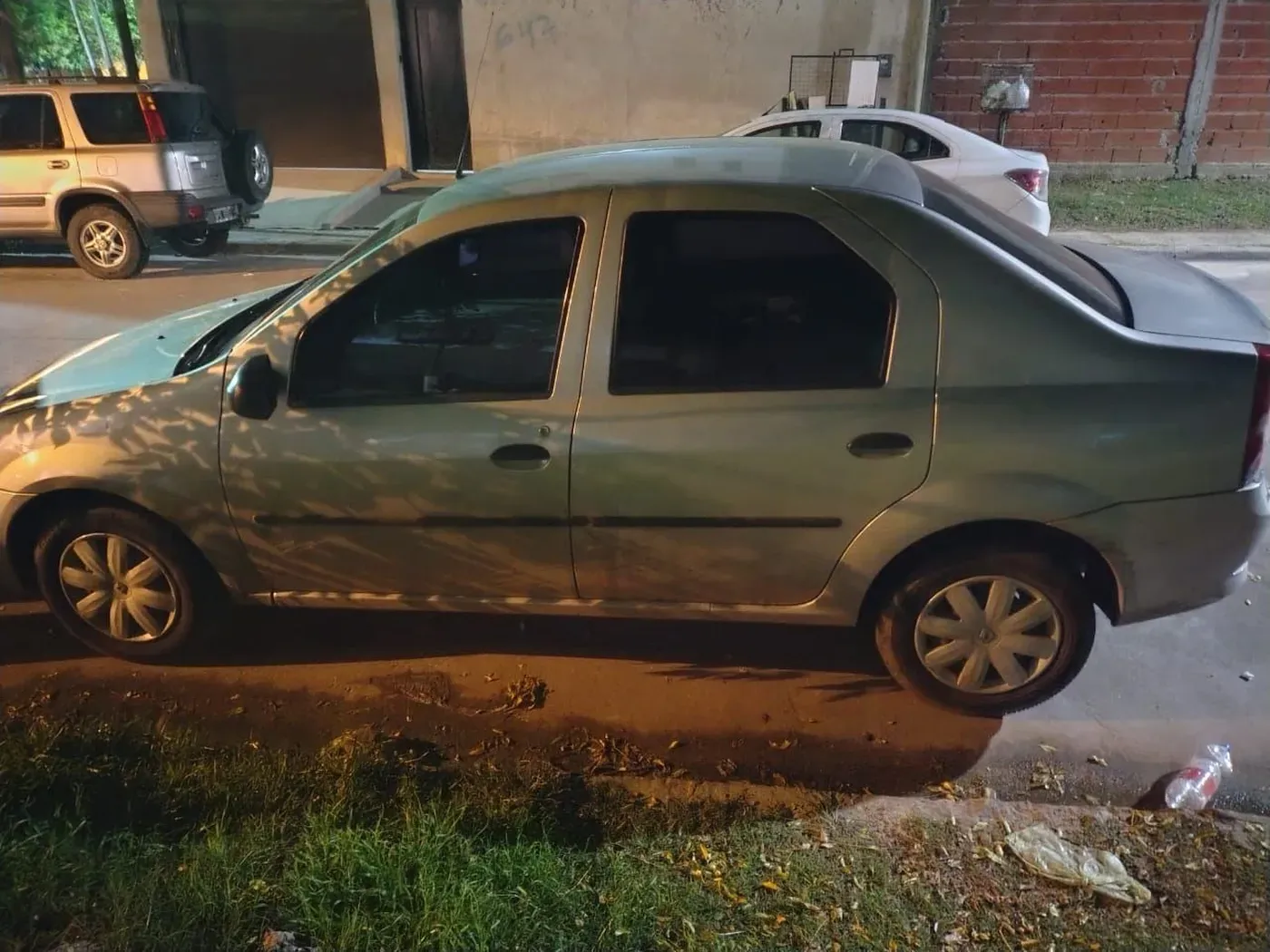 Durante la persecución, el conductor realizó maniobras peligrosas.