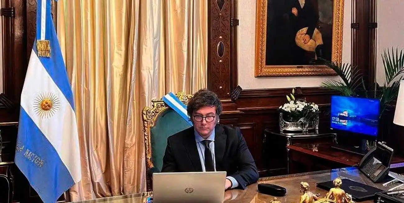 El presidente hizo declaraciones luego de publicarse el DNU en el Boletín Oficial.