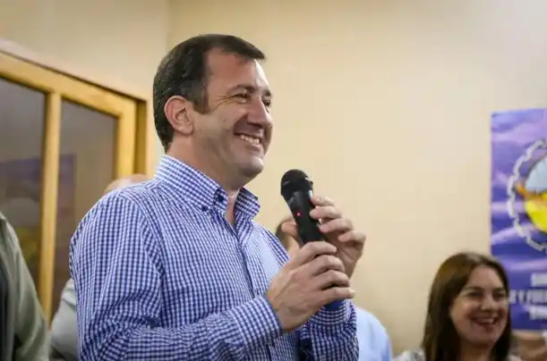 El senador Kueider propuso cambios al proyecto de blanqueo del kirchnerismo