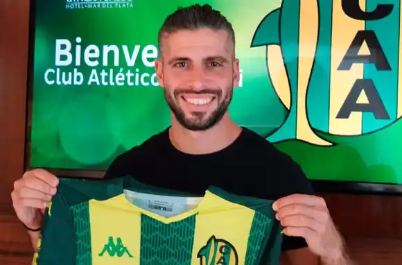 Emiliano Insúa ya se entrenó con Aldosivi
