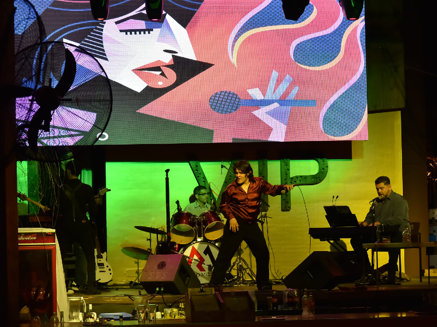 Con un show homenaje a Sandro, el domingo el amor se celebra en el Centro Cívico