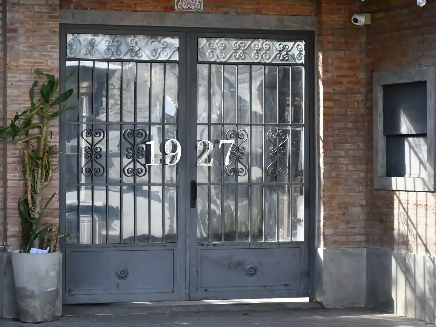 1927 - 1