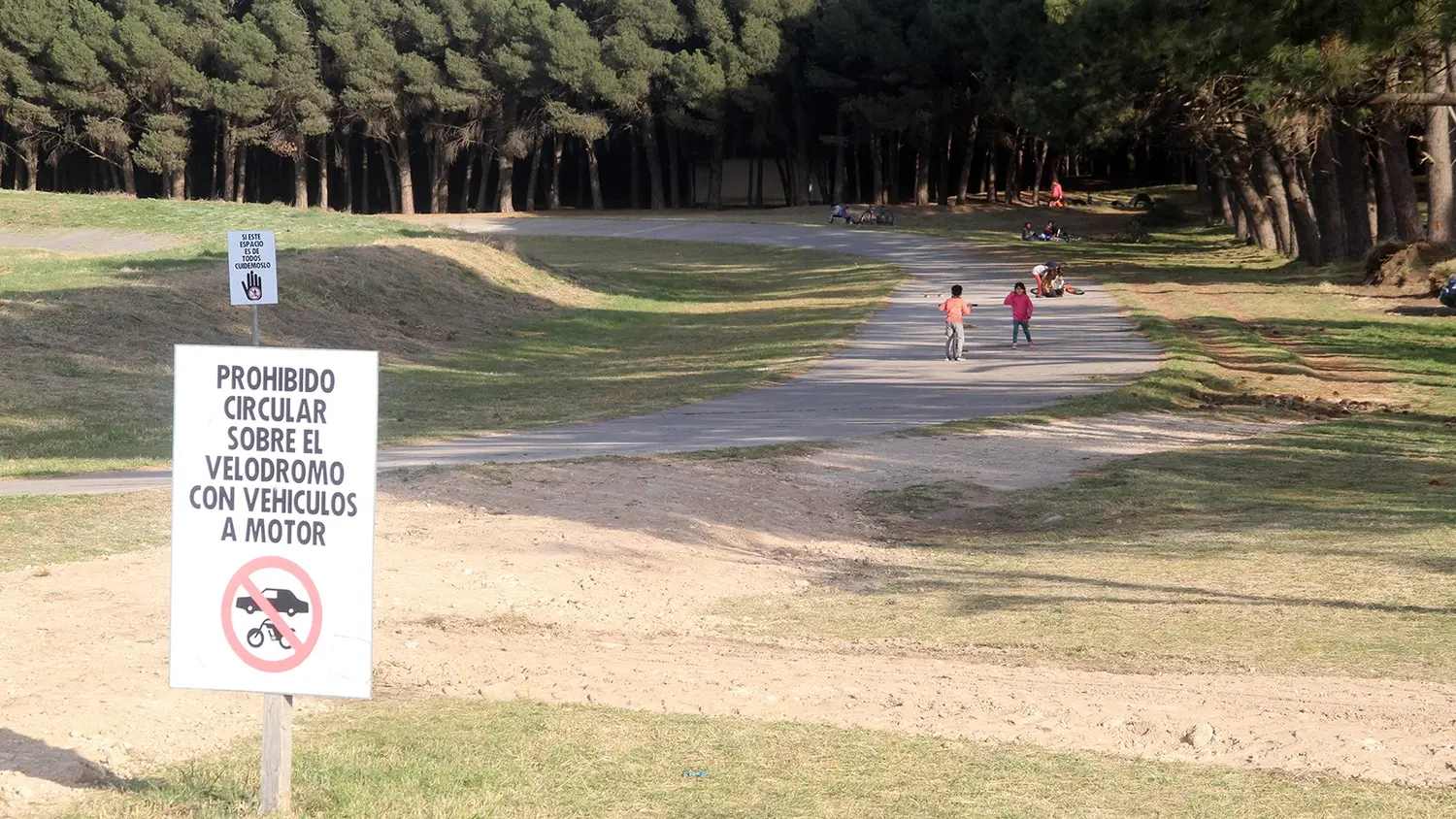 Cartelería. Los ciclistas pidieron que se instalen con los horarios de uso exclusivo